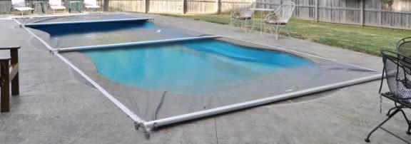 automatic pool cover in motion
